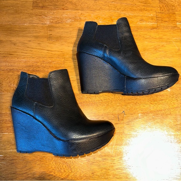 Korks Hyannis black boot, size 8 - Picture 1 of 9